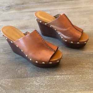 Brown leather coach wedges - size 7